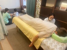 子育てママの整体サロン/ママ施術中のお子様の様子