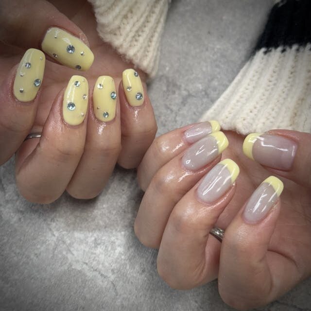パステルイエロー　ネイルチップ　オーダー　ガラスフレンチ パステルイエローネイルチップオーダーガラスフレンチ