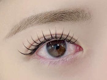 クレア(Crea)の写真/経験豊富なスタッフが施術★大人気のダブルフラットラッシュでナチュラルメイクでも映える目元に!
