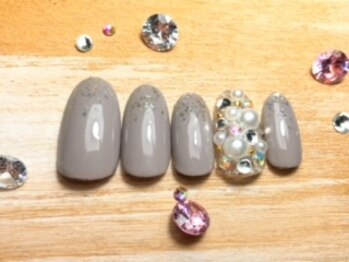 ネスト(Nest)/埋め尽くしネイル