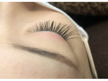 ネオリーブ エクラ 上野御徒町店(Neolive eclat)/目尻長めで垂れ目風に！