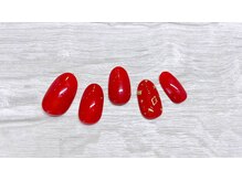 クレスト(CREST)/赤は女性らしさを引き立てます♪