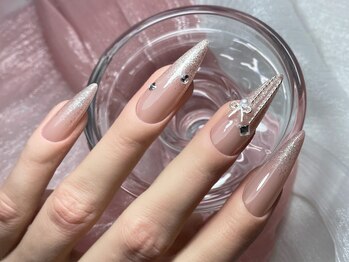 サロン ド オーヴ(salon de Orbe)の写真/ネイル初心者さんも安心♪丁寧なカウンセリングと高技術で理想の指先に。シンプルもトレンドもお任せ!