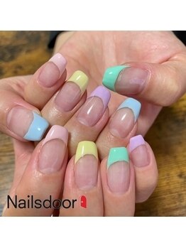 ラボラトリーヴォルズ(LaboratoryVors)/カラーフレンチネイル