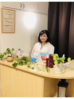 はばセラピー/受付女性スタッフ