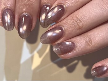 レーヴ(Rev)の写真/SNSやメディアで大人気！マグネットネイルやオーロラネイルが得意♪カラーも豊富に取り揃えております☆