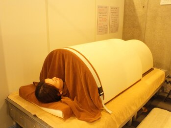 ハピネス(HappIness)/ドームサウナは寝たまま入れる