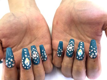 ルミエール アンド ニコ(Lumiere and nico)/