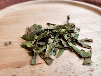 ナチュリス(Natulis)/びわの葉(当店で使用するハーブ)