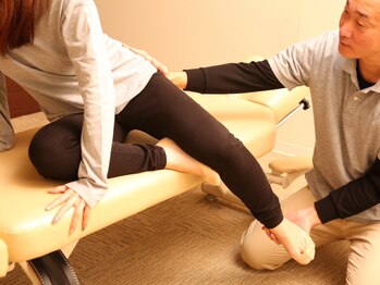 カイロプラクティック 難波中の写真/長年の腰痛にお悩みの方に◎繰り返す腰痛の原因を根本からケア！再発しない身体づくりもサポート♪