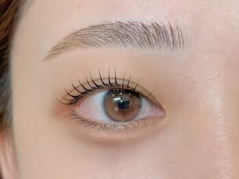 Luo Silque 立川 まつげパーマ/パリジェンヌ/マツエク/LED/韓国/パラジェル/長さだし/まつげパーマ