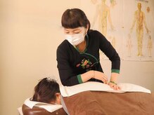 楽楽整体院/首、肩甲骨、腰周り揉みほぐし！