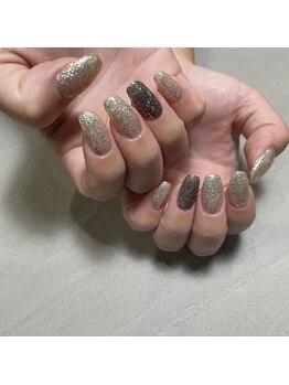 キラキラネイル