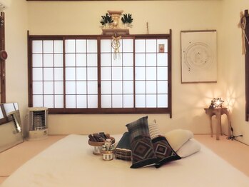 リラリラ 浅草店/和モダンのタイマッサージルーム