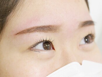 geNe 'n GRUS(ジーン アンド グルス)/まつ毛パーマ+美眉スタイリング