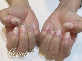 大人ビジューネイル