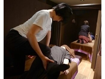 アジアンリラクゼーション ヴィラ 大阪生野店(asian relaxation villa)/サロン内研修