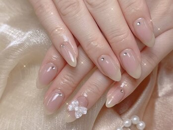 クイーンズネイルサロン(Queen's nail salon)/ストーンつけ放題/追加リボン
