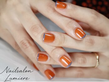 リュミエール(Lumiere)/バイカラーネイル