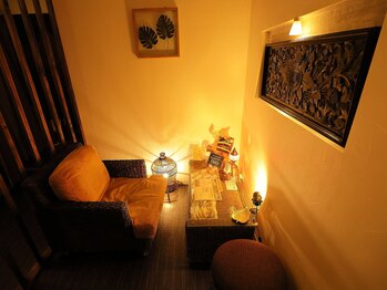 スパアンドエステ リラ 一宮店(Liras)/待合ソファ