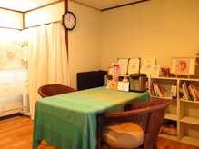 ココロりふれの雰囲気（店内の様子です♪［ドライヘッドスパ/足つぼ/リンパマッサージ］）