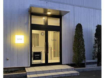 ロンド(Lond)の写真