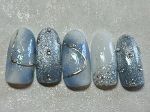 ネイルアンドアイラッシュ ネネ/キラキラ　マグ　ストーン