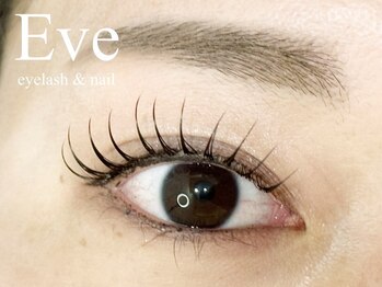イヴ アイラッシュアンドネイル(Eve eyelash&nail)の写真/丁寧なカウンセリングと高施術でキープ力抜群の理想の目元に★自然なのに存在感のある印象的な眼差しに◎