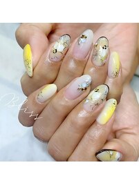 イエローフラワーネイル