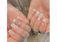 SNSで流行りのワンホンネイル