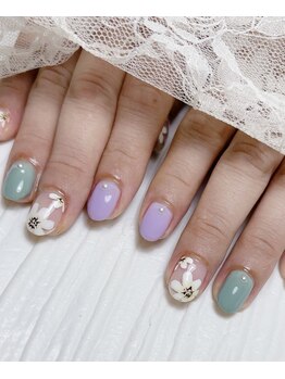 キュートなフラワーネイル♪