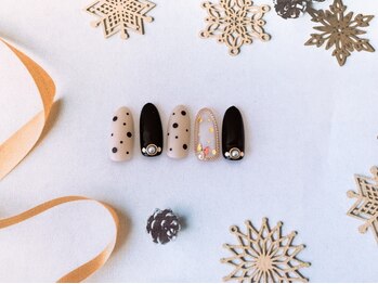 ネイルサロン&スクール ジーナ(GINA)/ドット×チェーンでカワハード♪