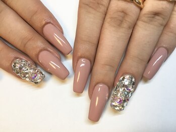 ラウト デコレーションアンドネイルサロン(Lauto Decoration&Nail Salon)/ストーン敷きつめネイル