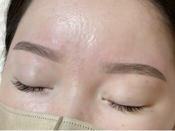 ノーチェ(noce)の写真/【顔の印象を左右する眉毛はプロにお任せ◎】眉毛の太さ・形を骨格に合わせた一番似合うデザインをご提案♪