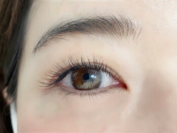 オーロ 池田店(ORO)/目尻長めデザイン