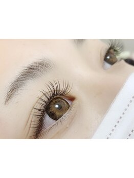 ナチュラル上品な目元にしたい