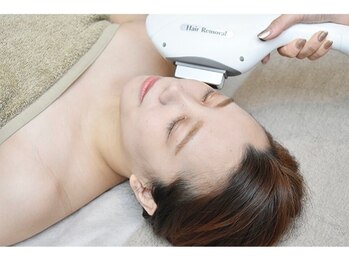 ルシェ(Leche)の写真/濃いヒゲや体毛にも効果抜群！
メンズ脱毛もレディース脱毛もお施術可能です♪