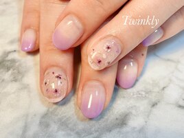 シンプルアートのシーズンネイル