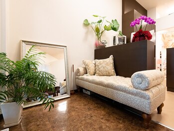 ブルーム エコールリラ店/