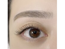 ブルーアイズ トウキョウ(BLUE EYES)/眉毛エクステで抜け感