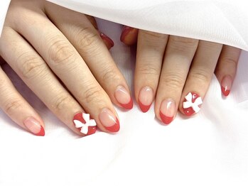 エタネイル(etta..nail)/フレンチ+パーツ追加