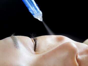ココセンガビューティークリニック 恵比寿(COCO SENGA Beauty-Clinic)の写真/韓国美容プラチナプラピールと世界特許マシンCOCO JETの組み合わせが大人気!施術後は水光肌でお肌輝く!