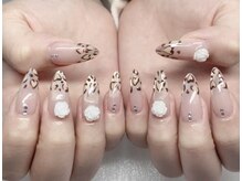ハラ(Hara)/柄フレンチネイル