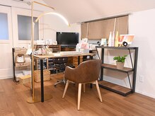 nailsalon Lupine 青葉台【ルピネ】の雰囲気(木目調を基調にホッとするリラックス空間♪)