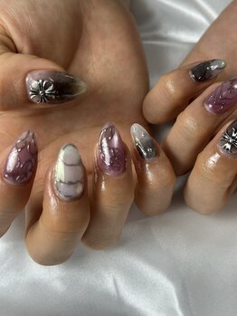 フラワーズネイル(flowers nail)/トレンド/y2kネイル