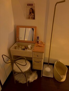 術後インディバ専門サロン 新宿/お化粧直しはこちらで