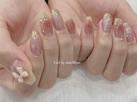 ガーリーチークネイル