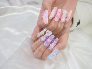 アモーレ(amore)/ゴテゴテネイル13420円～