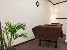 トリニエンス 新宿店(TRINIENCE)の雰囲気（一人ひとりのお肌と向き合う、落ち着いたプライベート空間。）