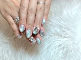 ニュアンスマグビジューネイル